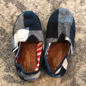 Toms shoes